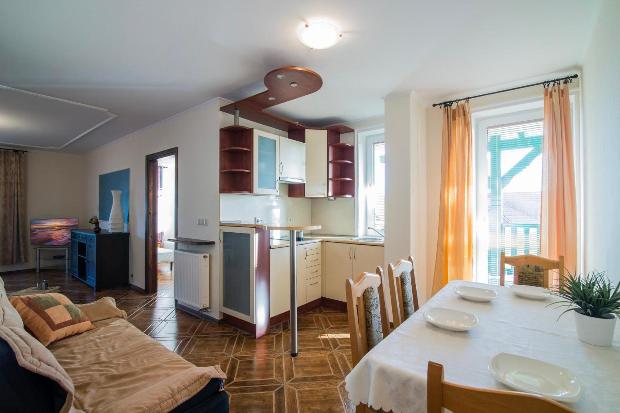 Pionow Rodzinne Apartamenty Urocza 10 Krynica Morska Buitenkant foto