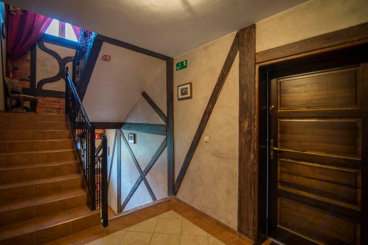 Pionow Rodzinne Apartamenty Urocza 10 Krynica Morska Buitenkant foto