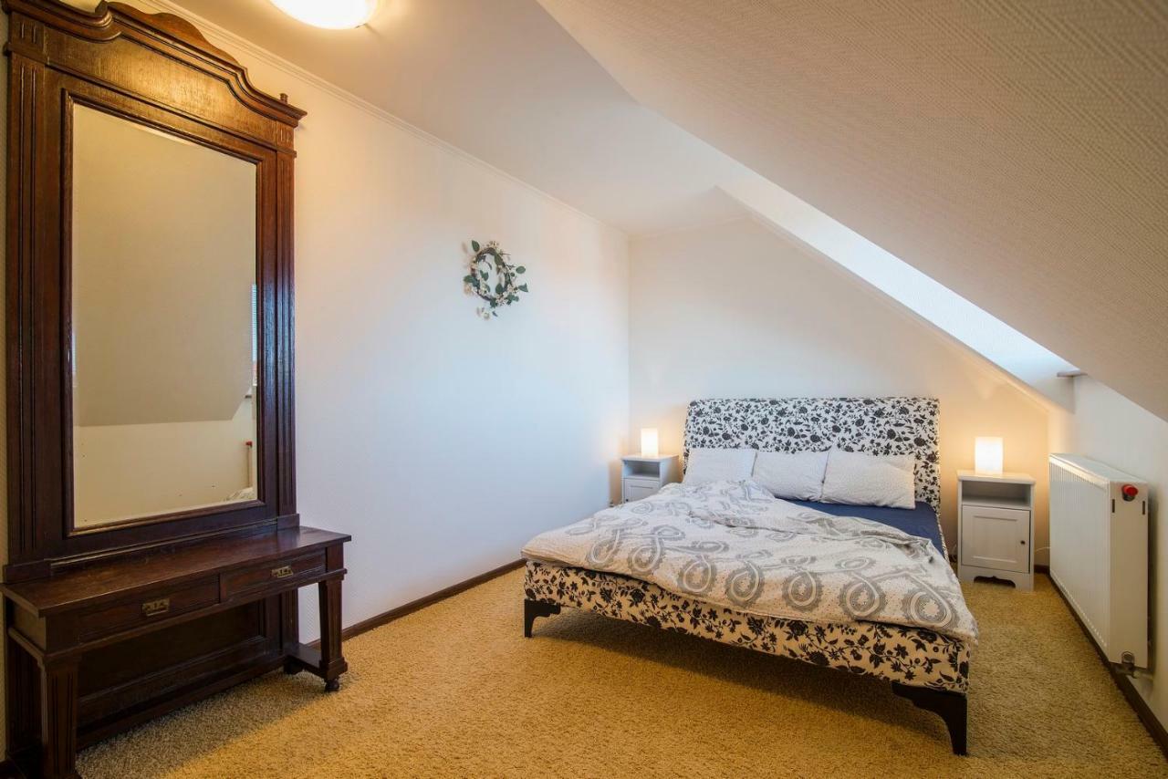 Pionow Rodzinne Apartamenty Urocza 10 Krynica Morska Buitenkant foto