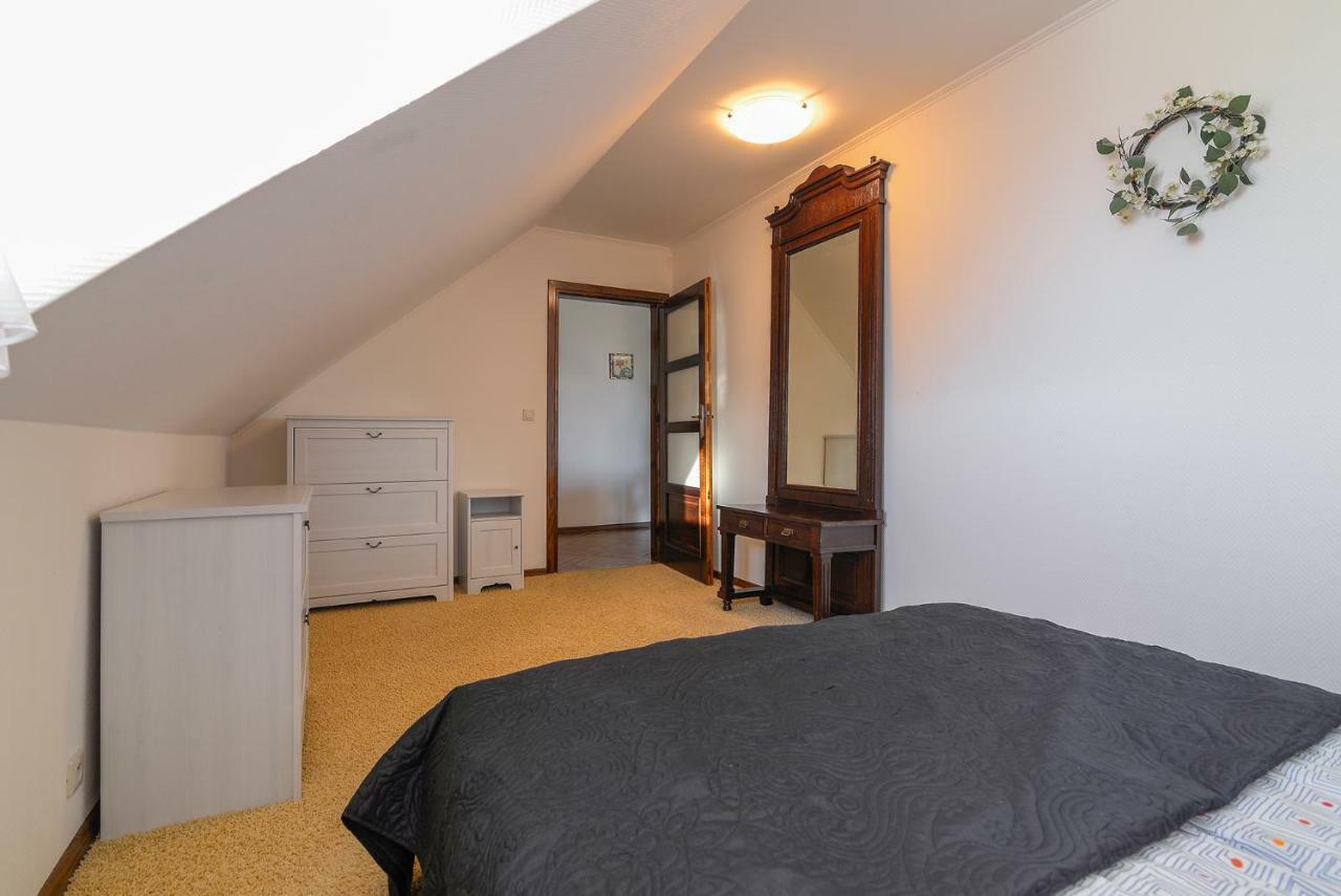 Pionow Rodzinne Apartamenty Urocza 10 Krynica Morska Buitenkant foto