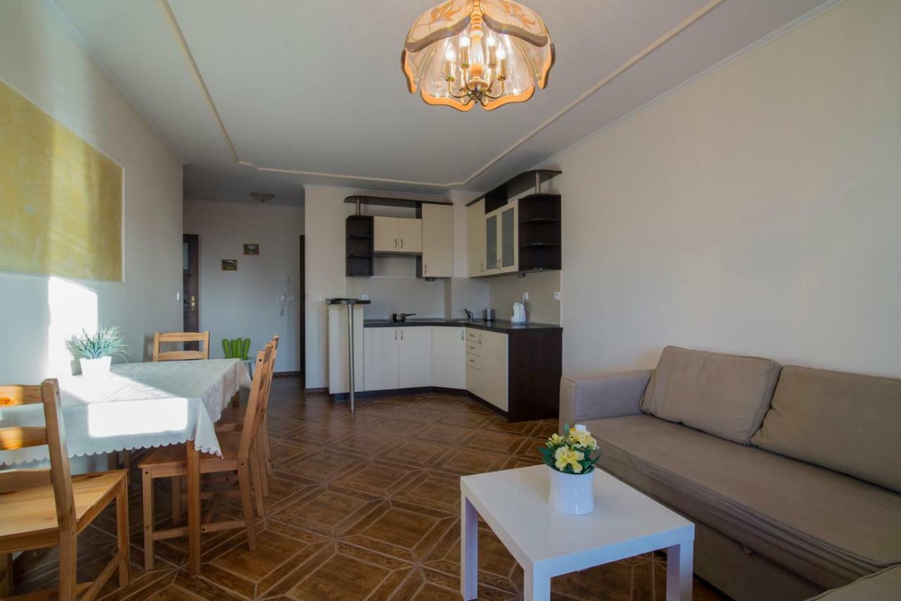 Pionow Rodzinne Apartamenty Urocza 10 Krynica Morska Buitenkant foto