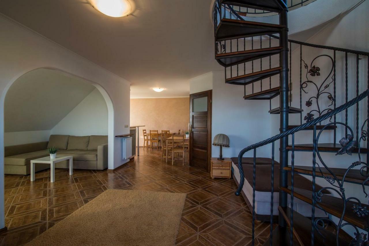 Pionow Rodzinne Apartamenty Urocza 10 Krynica Morska Buitenkant foto
