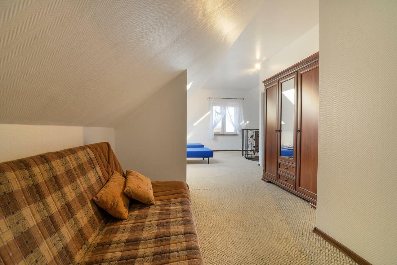 Pionow Rodzinne Apartamenty Urocza 10 Krynica Morska Buitenkant foto