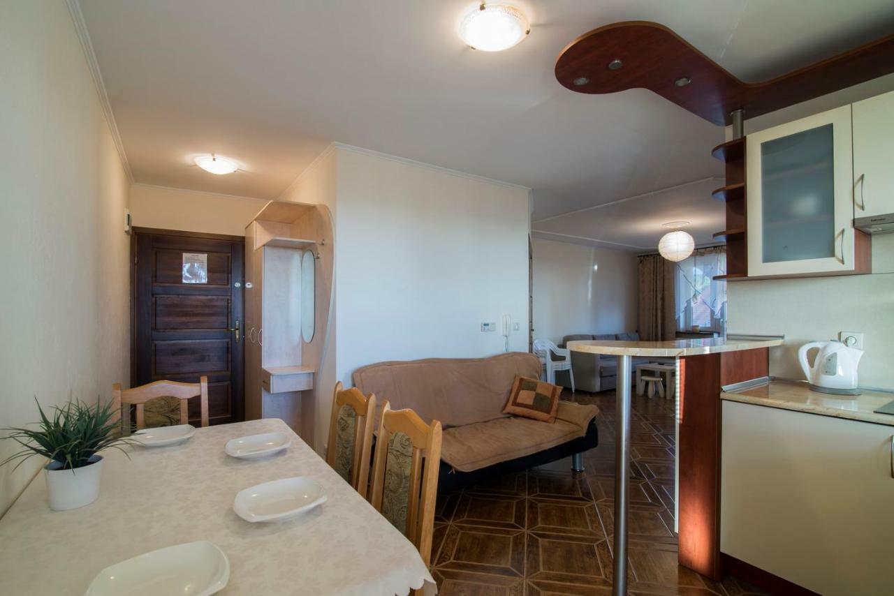 Pionow Rodzinne Apartamenty Urocza 10 Krynica Morska Buitenkant foto